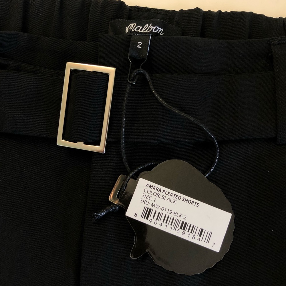 Malbon Golf Amara Pleated Shorts Belt Black Women’s Size 2 - Picture 6 of 10